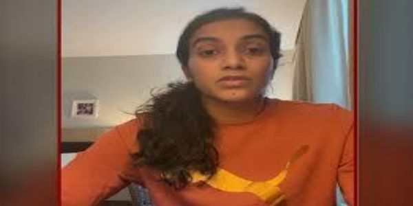 پی وی سندھو دبئی سے وطن واپس پہنچیں، درجہ بندی میں کمی اور سوئس اوپن میں شرکت کے تئیں فکرمند