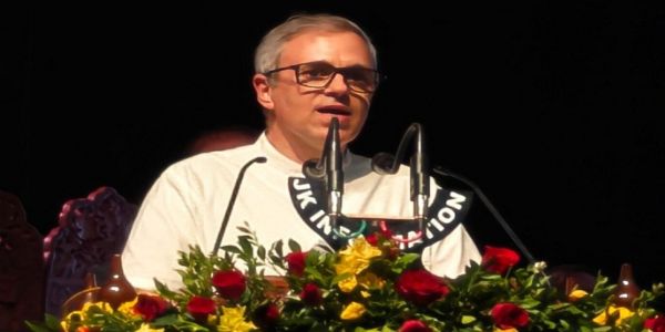 وکست بھارت کے لیے ہر خطے میں یکساں ترقی کو یقینی بنانے پر زور : عمر عبداللہ