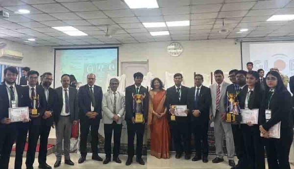 موٹ کورٹ مقابلہ