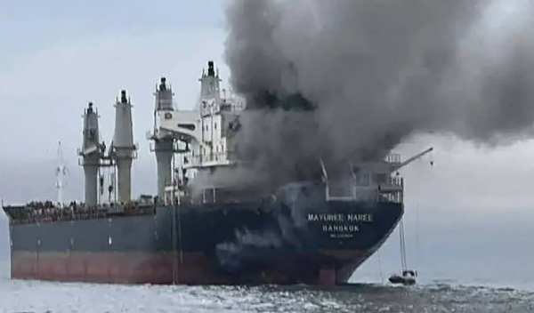 دبئی کی بندرگاہ پر ہمارا تیل بردار جہاز ایرانی حملے کا نشانہ بنا : کویت