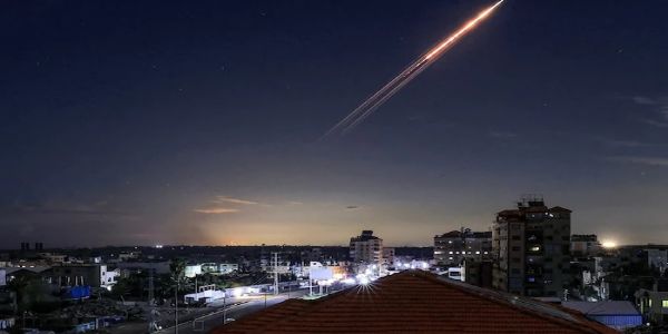 نیٹو کے فضائی دفاع نے ترکی کی فضائی حدود کی جانب آنے والے ایرانی میزائل کو تباہ کر دیا