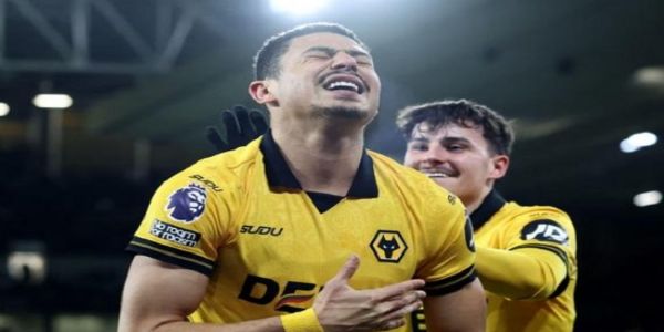 پریمیئر لیگ 26-2025 : صلاح کا گول بیکار، آخری نمبر پر چل رہی وولوز نے لیورپول کو 1-2 سے شکست دی