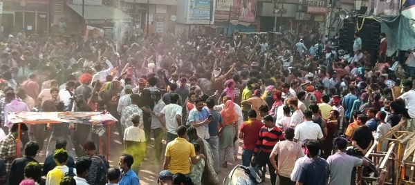 UP-VNS-VARANASI-ME-HOLI UP-VNS-VARANASI-ME-HOLI