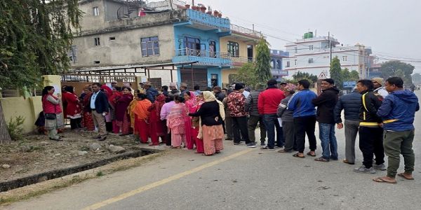 نیپال: دولکھا ضلع میں ووٹنگ کے دوران ہوائی فائرنگ