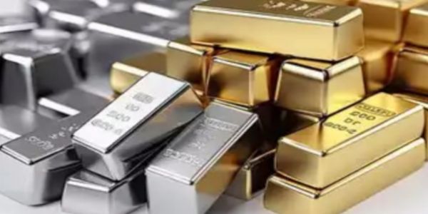 صرافہ بازار میں گراوٹ کا سلسلہ جاری، سونا اور چاندی کی چمک پھیکی پڑی