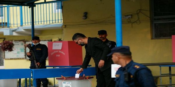 نیپال: ایوان نمائندگان کے انتخابات کے لیے ملک بھر میں ووٹنگ جاری