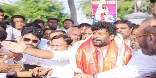 بی آر ایس کے سابق رکن اسمبلی بالکا سمن کی جیل سے رہائی