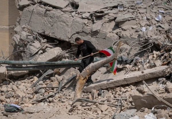 لڑائی میں تباہی کے نشان۔ فوٹو انٹرنیٹ میڈیا