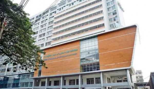 ڈھاکہ میں رسوئی گیس سلنڈر پھٹنے سے آگ بھڑک اٹھی، 10 افراد زخمی