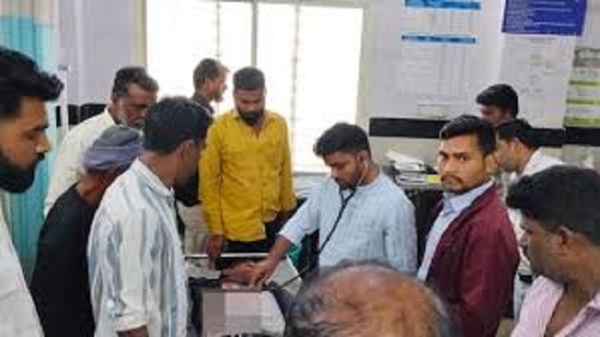 آشٹہ میں 10 ویں کا پیپر دینے جا رہے بھائی بہن کا لاٹھی ڈنڈوں سے پیٹ کر قتل