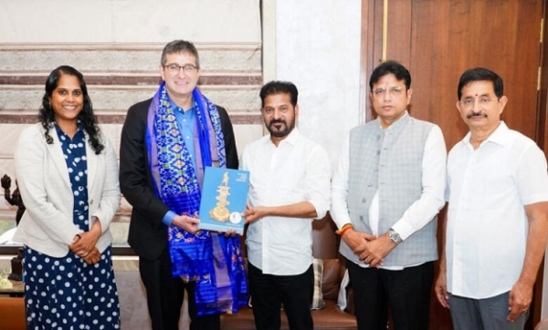 وزیراعلی تلنگانہ سے امریکی ریاست ڈیلاویئرکے گورنر میٹ میئر نے ملاقات کی