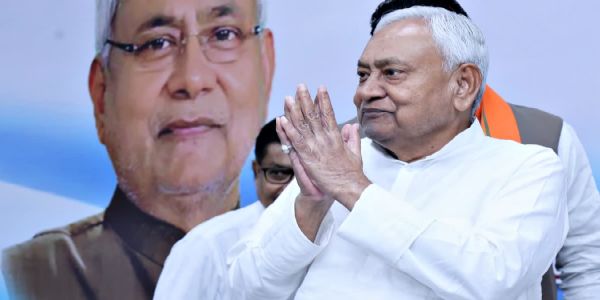 پارٹی اراکین اسمبلی کی میٹنگ کے دوران جذباتی ہو گئےنتیش کمار، کہا۔ اب چھوڑ دیجیے، مجھے جانے دیجیے