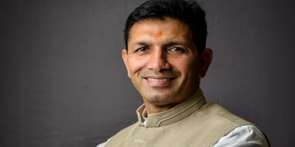 گاوں کی ترقی پر سوال، بجٹ کا محض 41 فیصد خرچ، حکومت صرف سرخیاں بٹورنے میں مصروف: جیتو پٹواری