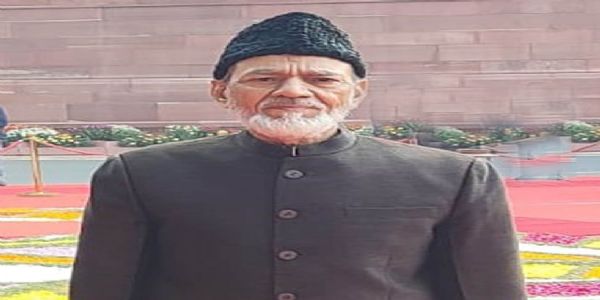 یو پی ایس سی میں کامیاب طلبہ کو ڈاکٹر سید احمد خان کی مبارکباد