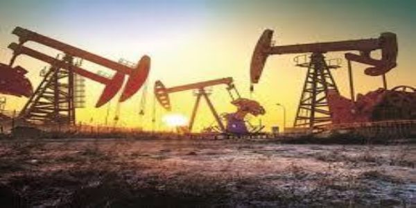 تیل کی قیمتیں 100 ڈالر فی بیرل سے تجاوز کر گئیں، حملے بڑھنے کی صورت میں 200 ڈالر سے بھی تجاوز کرنے کا خدشہ