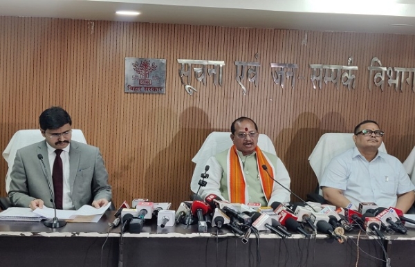 نرسنگ اداروں کے لیے آن لائن این او سی کے عمل سے معیار اور شفافیت میں بہتری آئے گی: منگل پانڈے