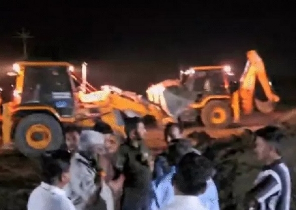 بورویل میں گرے بچے کو بچانے کے لیے ریسکیو جاری