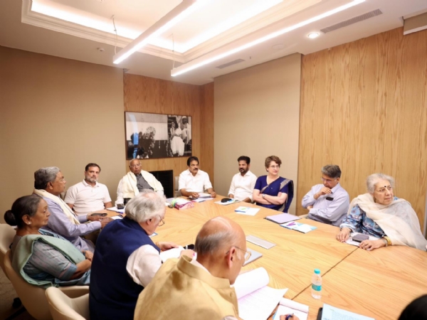 حد بندی کا مسئلہ سنگین، حکومت خواتین ریزرویشن کی آڑ میں جلد بازی کررہی ہے: کانگریس حد بندی کا مسئلہ سنگین، حکومت خواتین ریزرویشن کی آڑ میں جلد بازی کررہی ہے: کانگریس