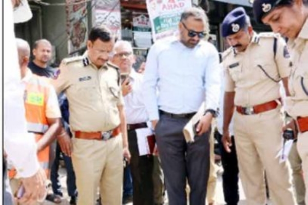 کمشنر پولیس اور کمشنر بلدیہ کا دورہ شیخ پیٹ تا مانصاحب ٹینک ، کاریڈر کا جائزہ
