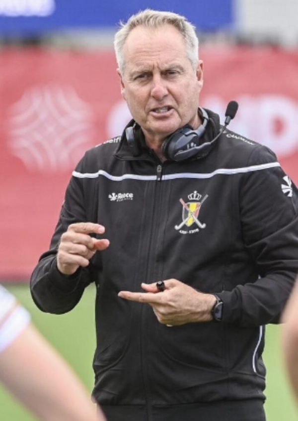 Sports-Hockey-TimWhite-Coach-IndianJunior-WomensTe Sports-Hockey-TimWhite-Coach-IndianJunior-WomensTe