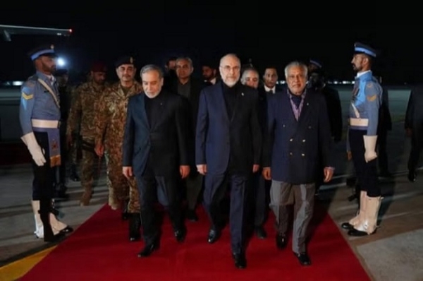 اسلام آباد میں آج امن مذاکرات کے لیے پہنچا ایرانی وفد