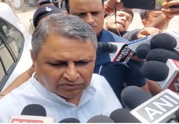 بہار میں حکومت سازی کا عمل جلد شروع ہوگا، کچھ دنوں میں فیصلہ ہوجائے گا: وجے چودھری