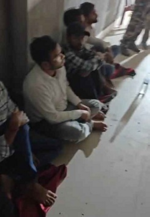 JH-SUSPECTED-PAPER-LEAK-EXCISE-CONSTABLE-DETAINED