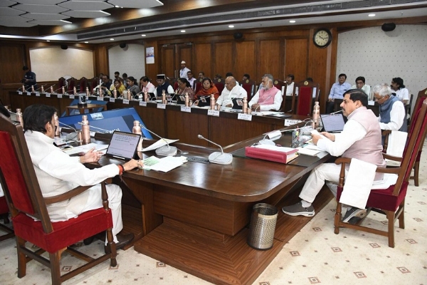 - وزیر اعلیٰ ڈاکٹر یادو کی صدارت میں وزراء کونسل کی میٹنگ کے دوران لئے گئے فیصلے