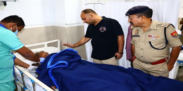 ہاپوڑ میں باراتیوں سے بھری بس اور ٹرک میں تصادم، بس ڈرائیور سمیت 6 افراد ہلاک