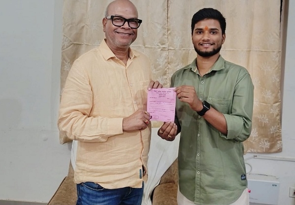 جے ڈی یو کے میڈیا سیل کے سابق ریاستی سکریٹری انکور کمار راج کانگریس میں شامل