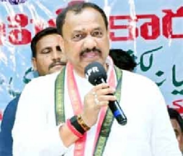 کے ٹی آراپنی  پد یاترا میں اپنی ناکامیوں کی وضاحت کریں: مہیش کمار گوڑ