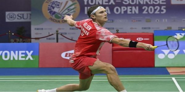 لیجنڈ بیڈمنٹن وکٹر ایکسلسن کمر کی انجری کے باعث ریٹائر ہو گئے۔