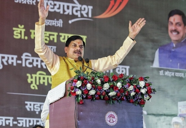 سیونی مالوہ میں منعقدہ  پروگرام کو خطاب کرتے ہوئے وزیر اعلیٰ ڈاکٹر یادو