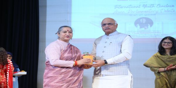 ڈی یو کے اندرا پرستھ کالج برائے خواتین میں بین الاقوامی یوتھ کانکلیو کا انعقاد