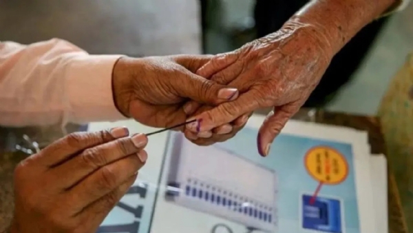 اسمبلی انتخابات 2026: پولنگ اسٹیشنوں پر بزرگوں، خواتین اور معذور ووٹرز کے لیے خصوصی انتظامات