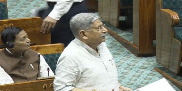 للن سنگھ نے خواتین ریزرویشن بل پر ایوان میں وزیر اعظم کی حمایت کی ، اکھلیش یادو کولالو جیسے حشر سے بچنے کامشورہ