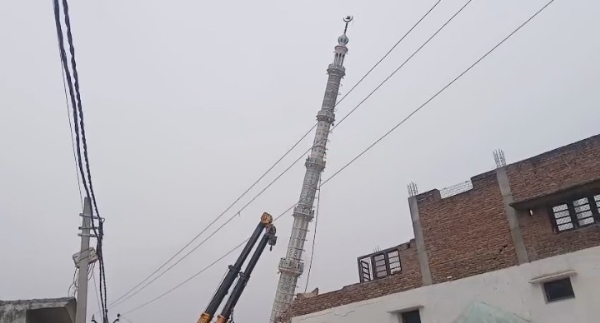 UP-SAMBHAL-BULLDOZ-MASJID