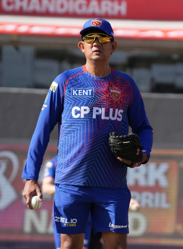 پنجاب کنگز کے بولنگ کوچ سائراج بہتولے نے پربھ سمرن سنگھ کی تعریف کرتے ہوئے کہا، وہ ایک شاندار کھلاڑی ہیں