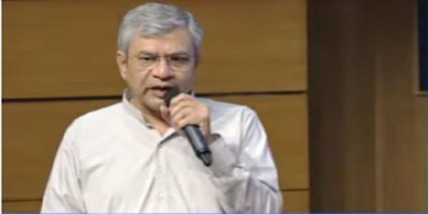 مرکز نے اتر پردیش اور آندھرا پردیش میں رابطے بڑھانے کے لیے 24,815 کروڑ روپے کے دو ملٹی ٹریکنگ ریلوے پروجیکٹوں کو منظوری دی