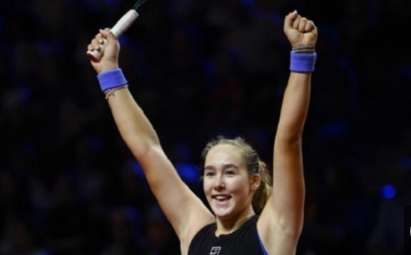 روس کی 18 سالہ نوجوان کھلاڑی مرا اینڈریوا