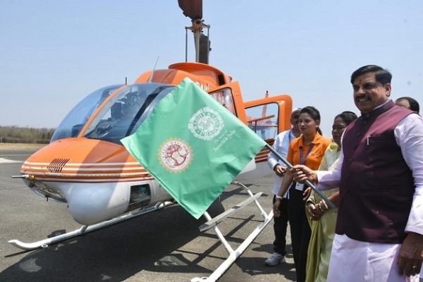 بھوپال-چندیری-اورچھا ہیلی کاپٹر سروس کا ہری جھنڈی دکھا کر وزیر اعلیٰ نے کیا آغاز