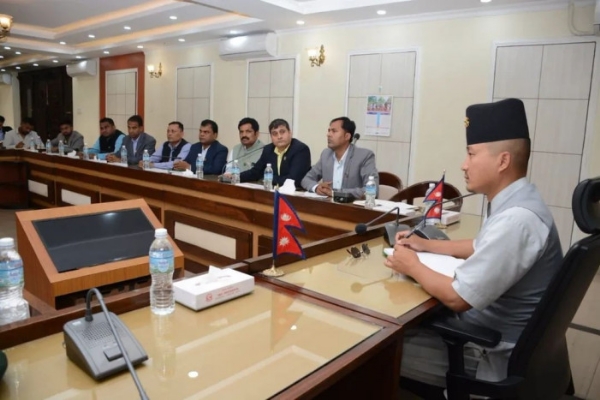 نیپال کے حکمراں ارکان پارلیمنٹ کا بھارت سے آنے والی 100 روپے سے زائد کی اشیا پر کسٹم ڈیوٹی کے خلاف احتجاج