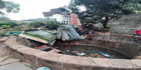 رتناگیری میں چار گاڑیوں کی آپس میں ٹکر، ٹرک کنویں میں جا گرا، ایک شخص شدید زخمی