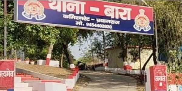 بے قابو کار کی ٹکر سے دو تاجر جاں بحق