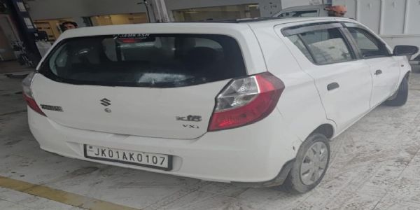 آلٹو کار اسکمز اسپتال صورہ سے چوری، ملورہ تک نقل و حرکت کا پتہ لگایا گیا