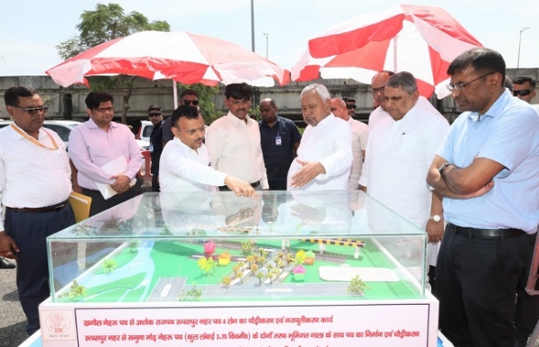 وزیر اعلیٰ نے پٹنہ شہر میں جاری مختلف پروجیکٹوں کا معائنہ کیا، تیزی سےکام مکمل کرنے کی ہدایت دیں