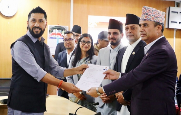 بھارت سے 100 روپے سے زیادہ کی خریداری پر کسٹم ڈیوٹی کا معاملہ نیپال کی حکمراں پارٹی کے اجلاس میں اٹھایا گیا