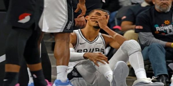 این بی اے پلے آف : سان انتونیو اسپرس کے لیے بڑا جھٹکا ، وکٹر ویمبنیاما کو چوٹ لگی