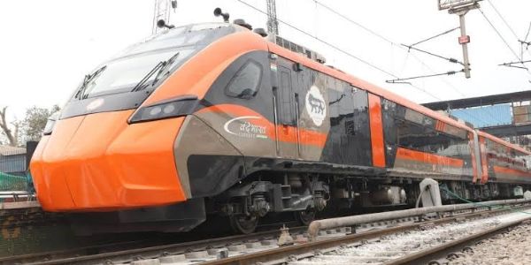 30 اپریل سے براہ راست جموں۔ سری نگر وندے بھارت ٹرین کے چلنے امکان، تمام تیاریاں مکمل