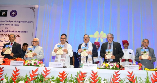 سابق جج سوتیلیوں کی طرح ہیں، ان کے علم اور تجربے سے فائدہ اٹھائیں: سی جے آئی سوریہ کانت